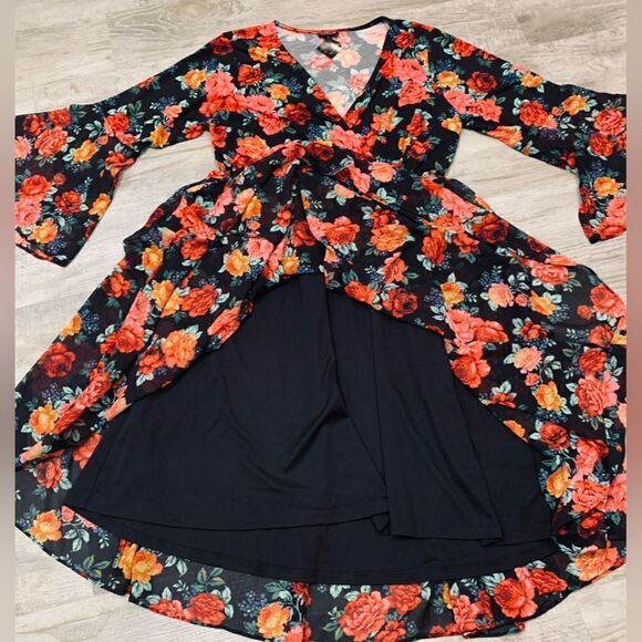 NWT Torrid Mini Chiffon And Studio Knit Surplice Dress size 1 - Picture 13 of 16